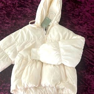 Puffy white crop top jacket